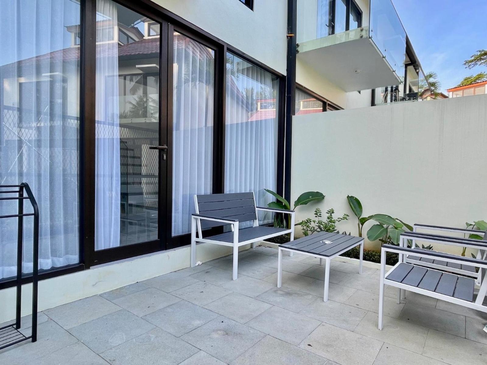 De By Mabano Estates